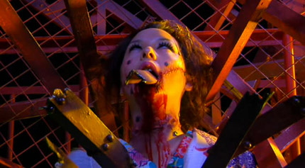 Nishimura, Yoshihiro - Tomomatsu, Naoyuki. Vampire Girl vs Frankenstein Girl. 2009