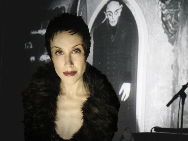 jill-tracy-3 Tracy, Jill. Interview avec l'auteur et interprète de Into the Land of Phantoms