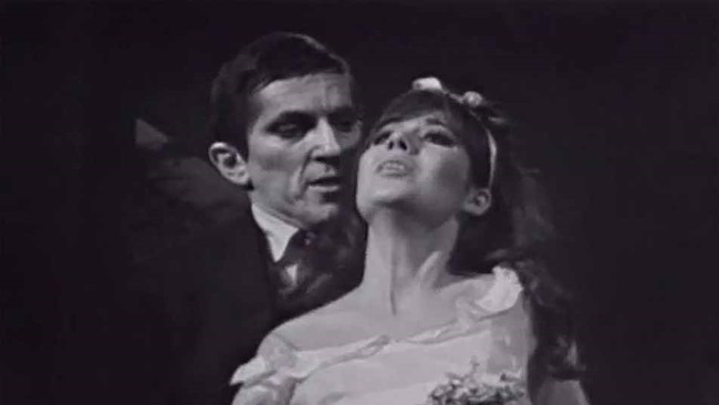 Curtis, Dan. Dark Shadows : The Return of the Vampire Barnabas Collins. 1967