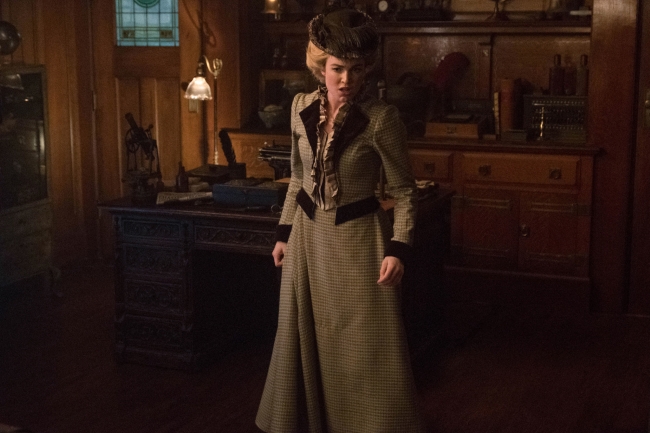 La Roche, Alexandra. Legends of Tomorrow, saison 3 épisode 5. Return of the Mack
